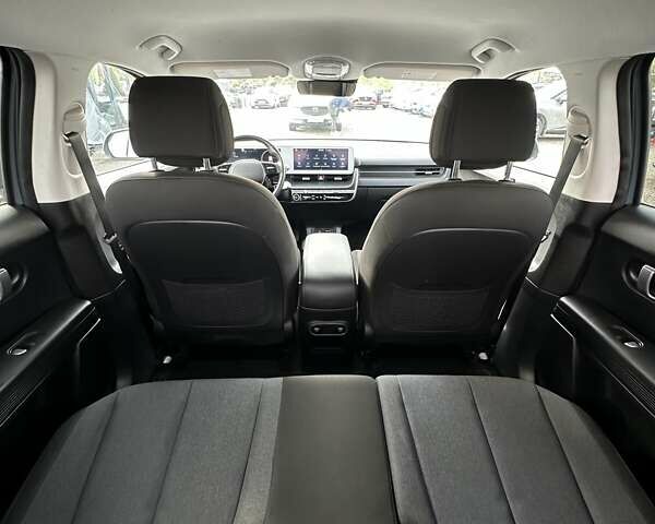 Чорний Хендай Ioniq 5, об'ємом двигуна 0 л та пробігом 36 тис. км за 25800 $, фото 23 на Automoto.ua