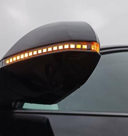 Чорний Хендай Ioniq 5, об'ємом двигуна 0 л та пробігом 33 тис. км за 25900 $, фото 19 на Automoto.ua