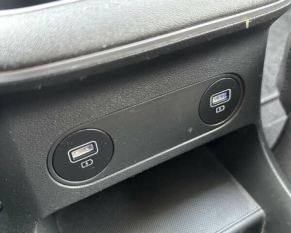 Чорний Хендай Ioniq 5, об'ємом двигуна 0 л та пробігом 36 тис. км за 25800 $, фото 20 на Automoto.ua