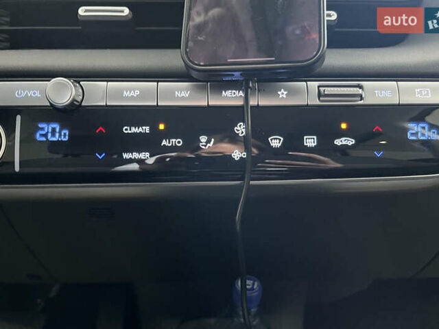 Черный Хендай Ioniq 5, объемом двигателя 0 л и пробегом 15 тыс. км за 28500 $, фото 20 на Automoto.ua