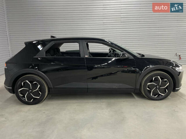 Чорний Хендай Ioniq 5, об'ємом двигуна 0 л та пробігом 75 тис. км за 26900 $, фото 3 на Automoto.ua