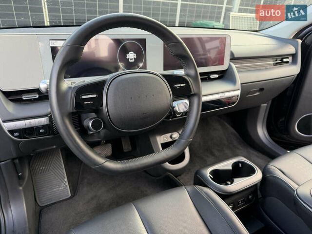 Черный Хендай Ioniq 5, объемом двигателя 0 л и пробегом 42 тыс. км за 26000 $, фото 13 на Automoto.ua