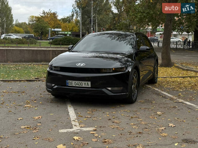 Черный Хендай Ioniq 5, объемом двигателя 0 л и пробегом 7 тыс. км за 28999 $, фото 2 на Automoto.ua