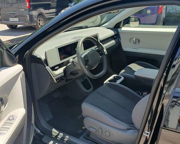 Чорний Хендай Ioniq 5, об'ємом двигуна 0 л та пробігом 20 тис. км за 26666 $, фото 9 на Automoto.ua