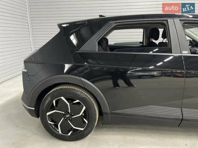 Чорний Хендай Ioniq 5, об'ємом двигуна 0 л та пробігом 75 тис. км за 26900 $, фото 30 на Automoto.ua