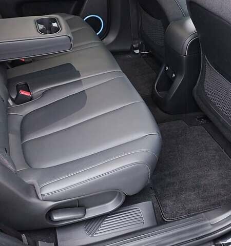 Чорний Хендай Ioniq 5, об'ємом двигуна 0 л та пробігом 33 тис. км за 25900 $, фото 32 на Automoto.ua