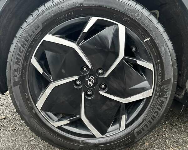 Чорний Хендай Ioniq 5, об'ємом двигуна 0 л та пробігом 36 тис. км за 25800 $, фото 7 на Automoto.ua