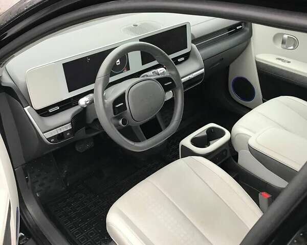 Чорний Хендай Ioniq 5, об'ємом двигуна 0 л та пробігом 30 тис. км за 25900 $, фото 20 на Automoto.ua