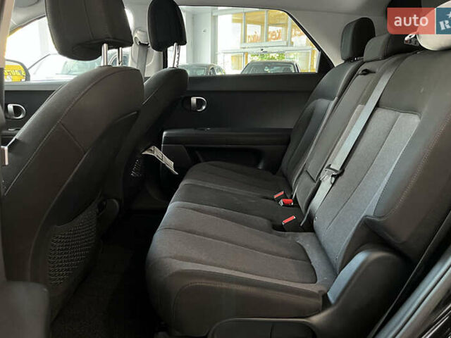 Черный Хендай Ioniq 5, объемом двигателя 0 л и пробегом 15 тыс. км за 28500 $, фото 12 на Automoto.ua