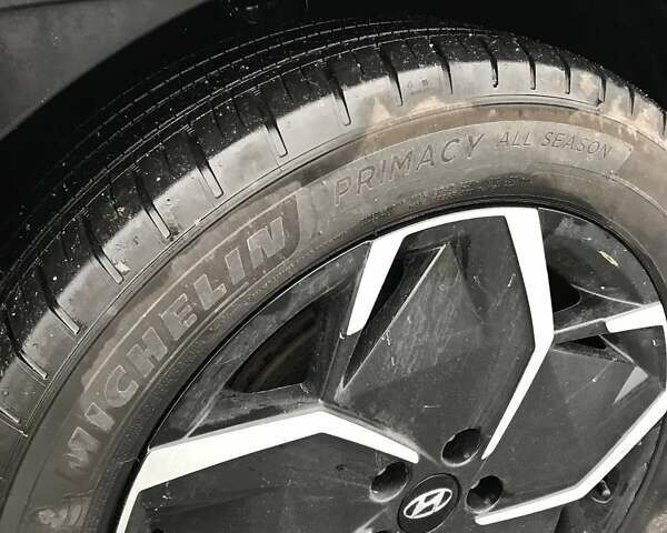 Чорний Хендай Ioniq 5, об'ємом двигуна 0 л та пробігом 30 тис. км за 25900 $, фото 16 на Automoto.ua