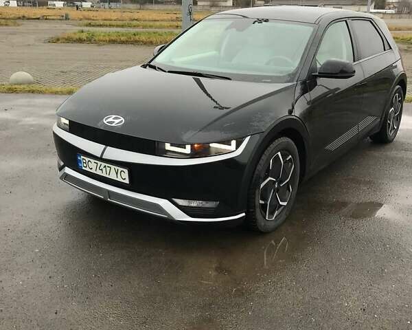 Чорний Хендай Ioniq 5, об'ємом двигуна 0 л та пробігом 30 тис. км за 25900 $, фото 4 на Automoto.ua