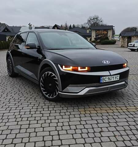 Чорний Хендай Ioniq 5, об'ємом двигуна 0 л та пробігом 33 тис. км за 25900 $, фото 8 на Automoto.ua
