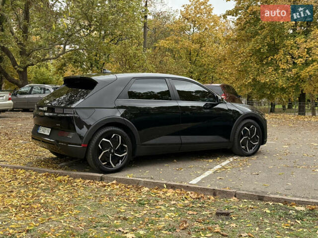Черный Хендай Ioniq 5, объемом двигателя 0 л и пробегом 7 тыс. км за 28999 $, фото 15 на Automoto.ua