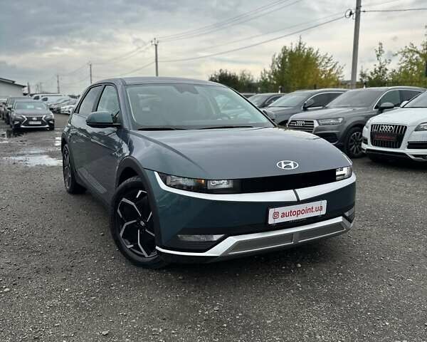 Черный Хендай Ioniq 5, объемом двигателя 0 л и пробегом 36 тыс. км за 25800 $, фото 3 на Automoto.ua