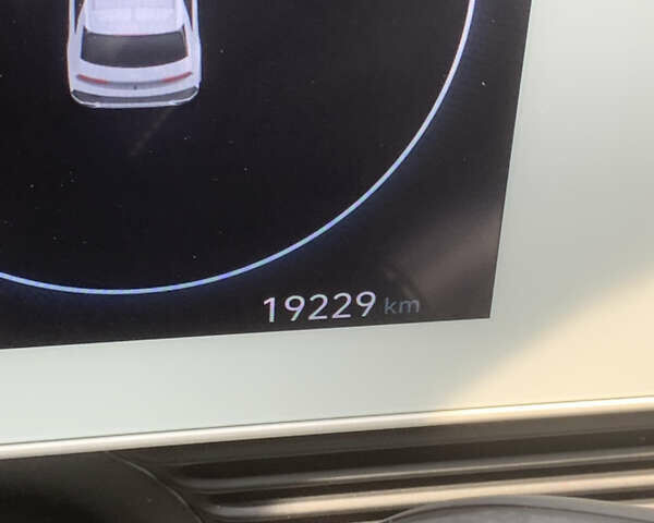 Чорний Хендай Ioniq 5, об'ємом двигуна 0 л та пробігом 19 тис. км за 24200 $, фото 11 на Automoto.ua