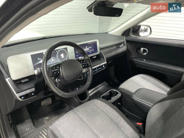 Чорний Хендай Ioniq 5, об'ємом двигуна 0 л та пробігом 75 тис. км за 26900 $, фото 45 на Automoto.ua