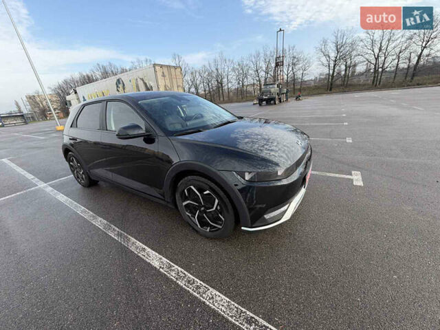 Черный Хендай Ioniq 5, объемом двигателя 0 л и пробегом 42 тыс. км за 26000 $, фото 4 на Automoto.ua