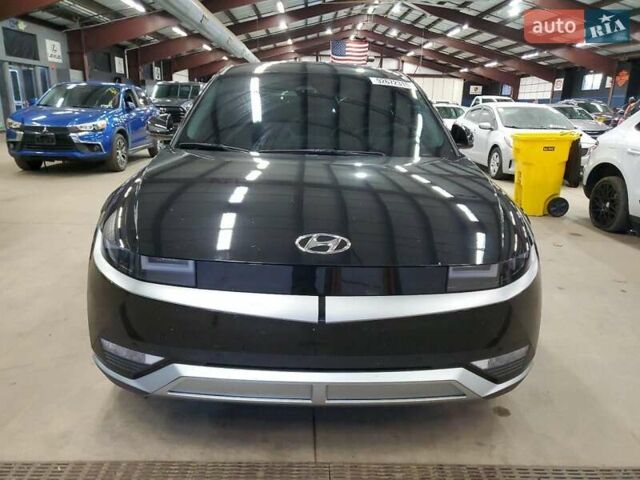 Черный Хендай Ioniq 5, объемом двигателя 0 л и пробегом 22 тыс. км за 8800 $, фото 4 на Automoto.ua