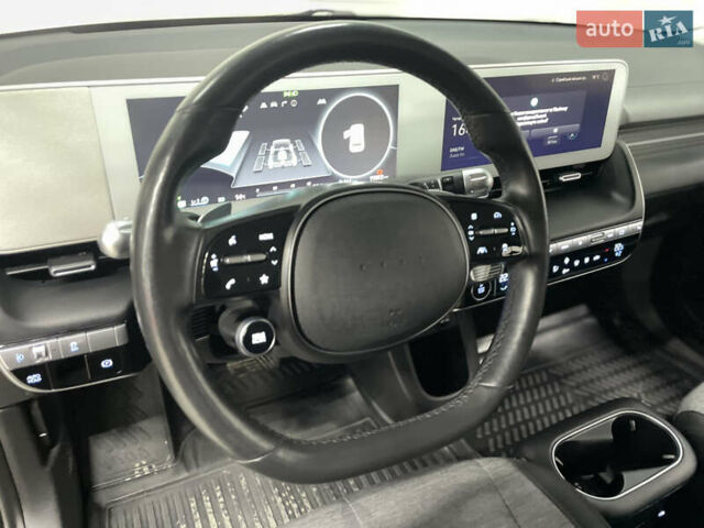 Чорний Хендай Ioniq 5, об'ємом двигуна 0 л та пробігом 75 тис. км за 26900 $, фото 46 на Automoto.ua