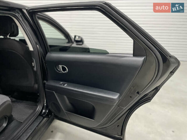 Чорний Хендай Ioniq 5, об'ємом двигуна 0 л та пробігом 75 тис. км за 26900 $, фото 37 на Automoto.ua