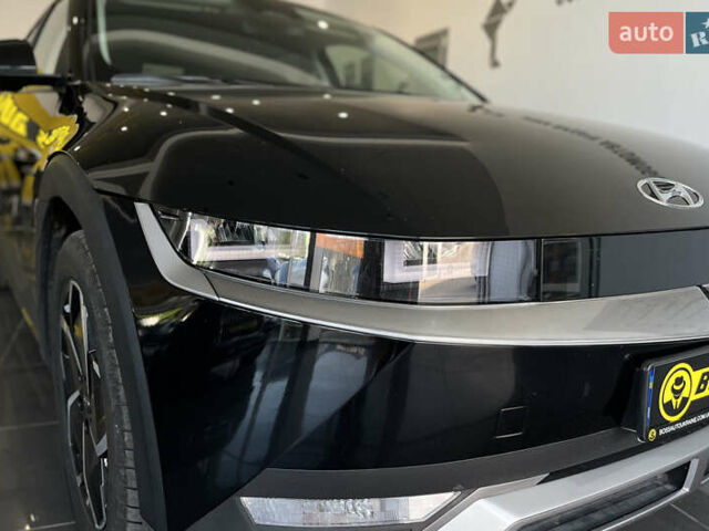 Черный Хендай Ioniq 5, объемом двигателя 0 л и пробегом 15 тыс. км за 28500 $, фото 8 на Automoto.ua