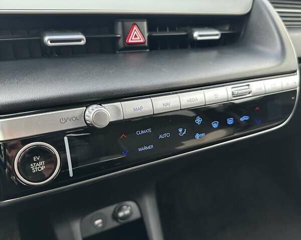 Чорний Хендай Ioniq 5, об'ємом двигуна 0 л та пробігом 36 тис. км за 25800 $, фото 34 на Automoto.ua
