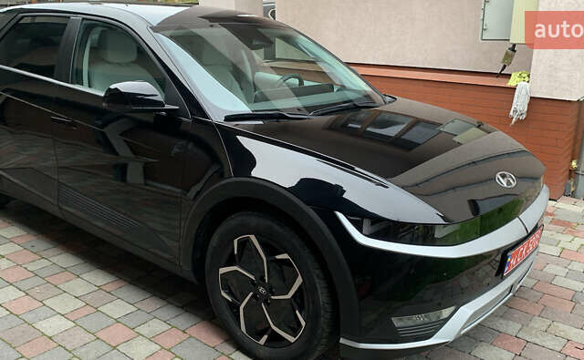 Черный Хендай Ioniq 5, объемом двигателя 0 л и пробегом 23 тыс. км за 22950 $, фото 6 на Automoto.ua