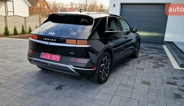 Чорний Хендай Ioniq 5, об'ємом двигуна 0 л та пробігом 33 тис. км за 26800 $, фото 10 на Automoto.ua