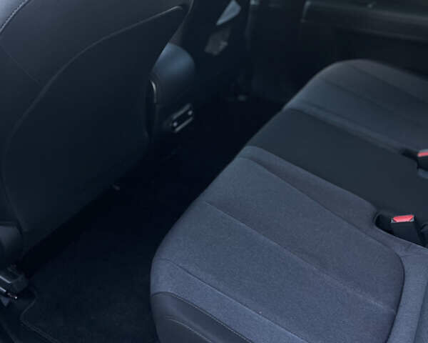 Черный Хендай Ioniq 5, объемом двигателя 0 л и пробегом 18 тыс. км за 24999 $, фото 25 на Automoto.ua