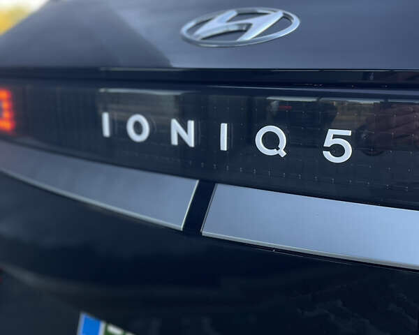 Черный Хендай Ioniq 5, объемом двигателя 0 л и пробегом 19 тыс. км за 24999 $, фото 17 на Automoto.ua