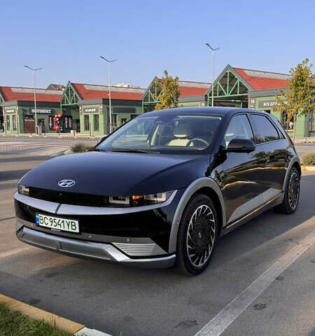 Черный Хендай Ioniq 5, объемом двигателя 0 л и пробегом 10 тыс. км за 34900 $, фото 3 на Automoto.ua