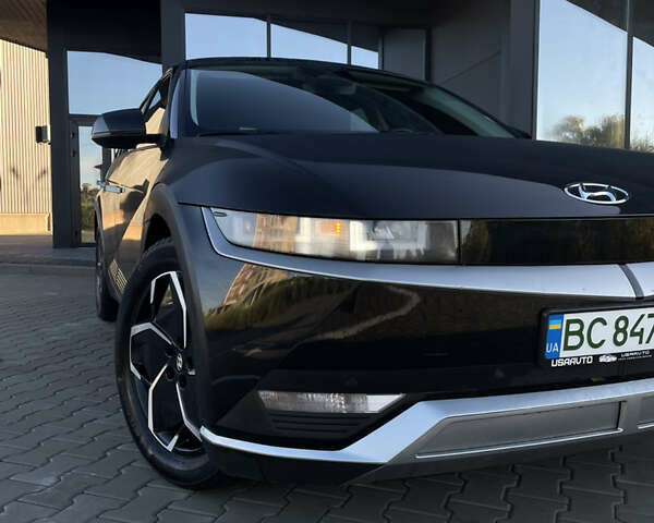 Черный Хендай Ioniq 5, объемом двигателя 0 л и пробегом 18 тыс. км за 24999 $, фото 1 на Automoto.ua