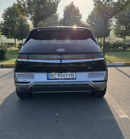 Черный Хендай Ioniq 5, объемом двигателя 0 л и пробегом 10 тыс. км за 34900 $, фото 5 на Automoto.ua