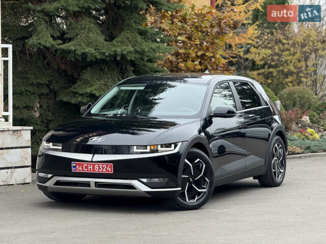 Черный Хендай Ioniq 5, объемом двигателя 0 л и пробегом 6 тыс. км за 28999 $, фото 2 на Automoto.ua