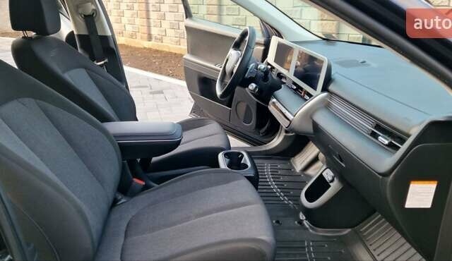 Чорний Хендай Ioniq 5, об'ємом двигуна 0 л та пробігом 33 тис. км за 26800 $, фото 20 на Automoto.ua