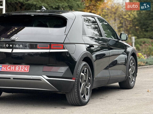 Черный Хендай Ioniq 5, объемом двигателя 0 л и пробегом 6 тыс. км за 28999 $, фото 10 на Automoto.ua