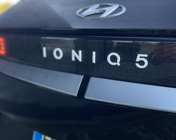 Черный Хендай Ioniq 5, объемом двигателя 0 л и пробегом 18 тыс. км за 24999 $, фото 17 на Automoto.ua