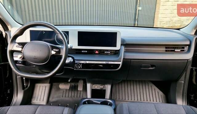 Чорний Хендай Ioniq 5, об'ємом двигуна 0 л та пробігом 33 тис. км за 26800 $, фото 22 на Automoto.ua