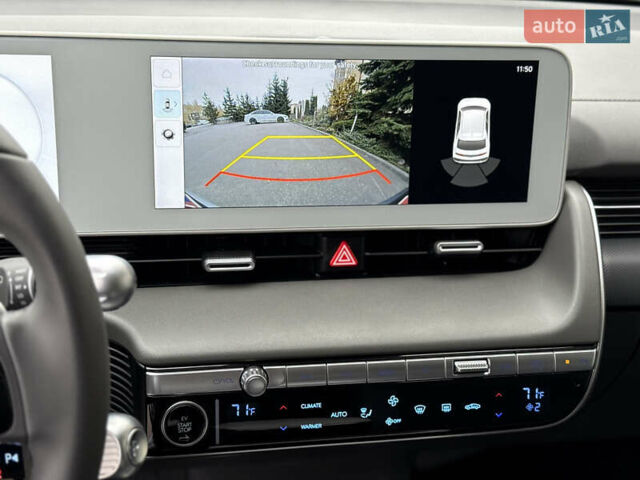 Черный Хендай Ioniq 5, объемом двигателя 0 л и пробегом 6 тыс. км за 28999 $, фото 46 на Automoto.ua