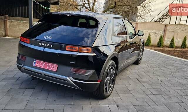 Чорний Хендай Ioniq 5, об'ємом двигуна 0 л та пробігом 33 тис. км за 26800 $, фото 27 на Automoto.ua
