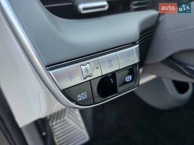 Коричневий Хендай Ioniq 5, об'ємом двигуна 0 л та пробігом 33 тис. км за 32699 $, фото 49 на Automoto.ua