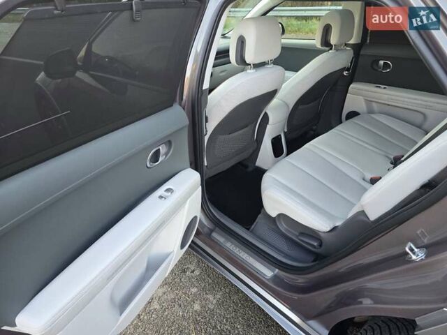 Коричневий Хендай Ioniq 5, об'ємом двигуна 0 л та пробігом 33 тис. км за 32699 $, фото 56 на Automoto.ua