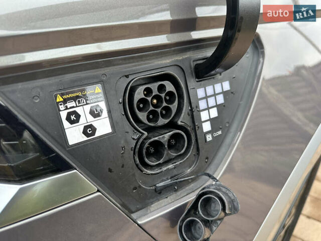 Коричневый Хендай Ioniq 5, объемом двигателя 0 л и пробегом 181 тыс. км за 24999 $, фото 12 на Automoto.ua