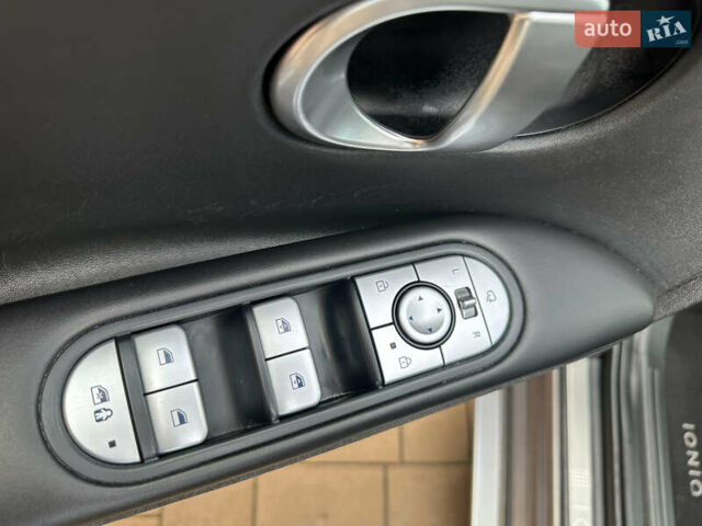 Коричневый Хендай Ioniq 5, объемом двигателя 0 л и пробегом 181 тыс. км за 24999 $, фото 23 на Automoto.ua