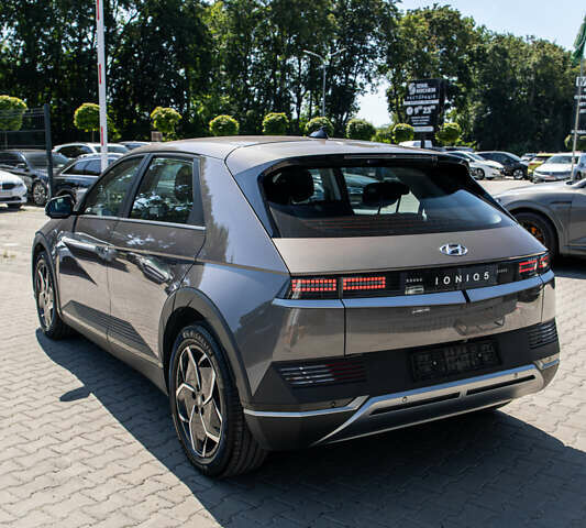 Коричневый Хендай Ioniq 5, объемом двигателя 0 л и пробегом 80 тыс. км за 22900 $, фото 7 на Automoto.ua