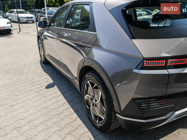 Коричневый Хендай Ioniq 5, объемом двигателя 0 л и пробегом 80 тыс. км за 22900 $, фото 28 на Automoto.ua