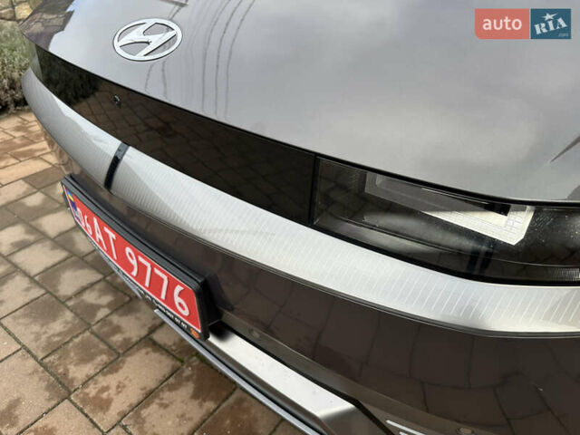 Коричневый Хендай Ioniq 5, объемом двигателя 0 л и пробегом 181 тыс. км за 24999 $, фото 9 на Automoto.ua