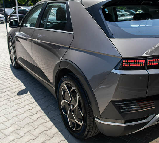 Коричневый Хендай Ioniq 5, объемом двигателя 0 л и пробегом 80 тыс. км за 22900 $, фото 29 на Automoto.ua