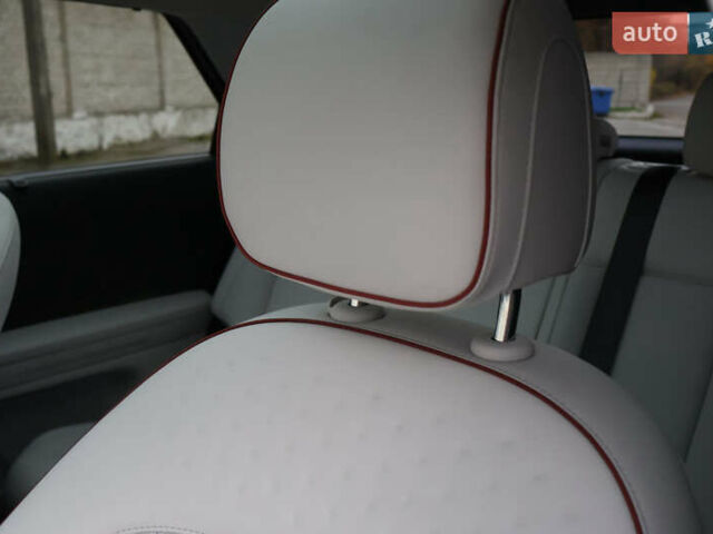 Хендай Ioniq 5, объемом двигателя 0 л и пробегом 49 тыс. км за 27300 $, фото 78 на Automoto.ua