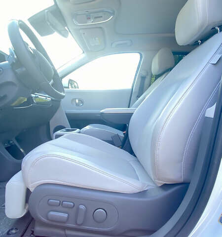 Хендай Ioniq 5, объемом двигателя 0 л и пробегом 4 тыс. км за 32500 $, фото 21 на Automoto.ua